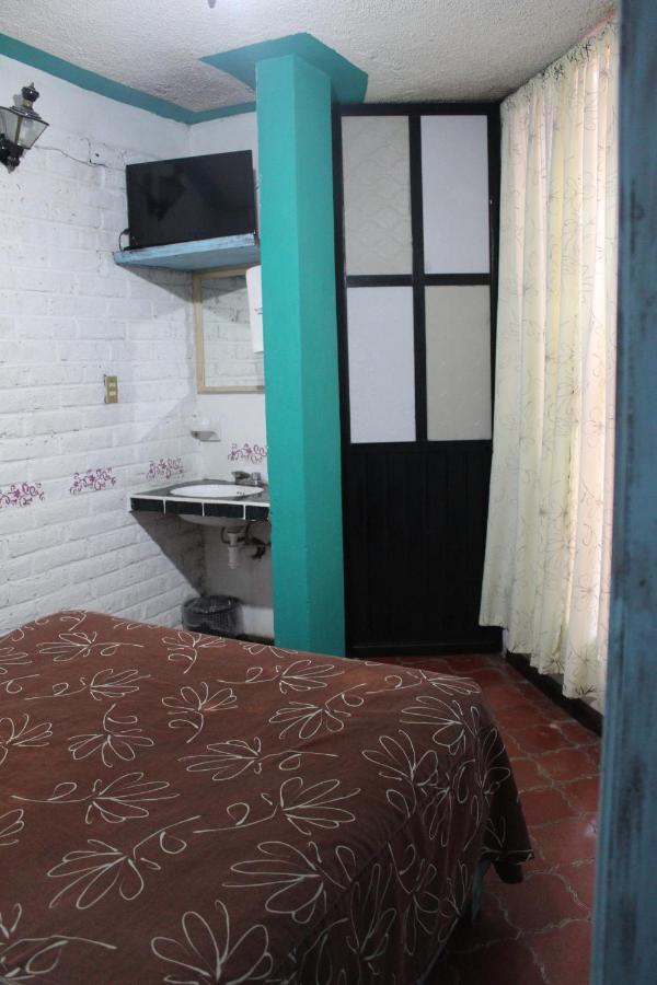 Hotel Posada Chamacuero Comonfort Екстериор снимка