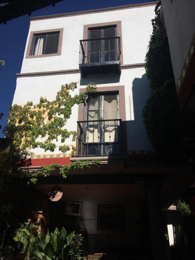 Hotel Posada Chamacuero Comonfort Екстериор снимка